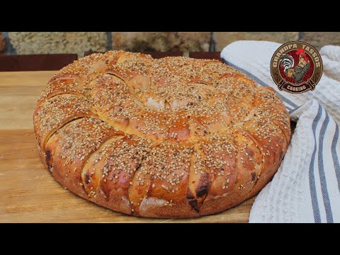 Видео: Сырный Пита Бёрек в форме улитки с Халуми