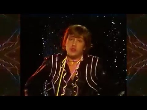 Видео: Спасите спасите спасите разбитое сердце мое