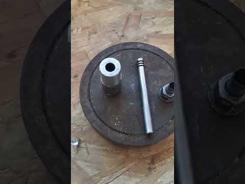 Видео: изготовление свинцовой проволоки и штамповка пули.