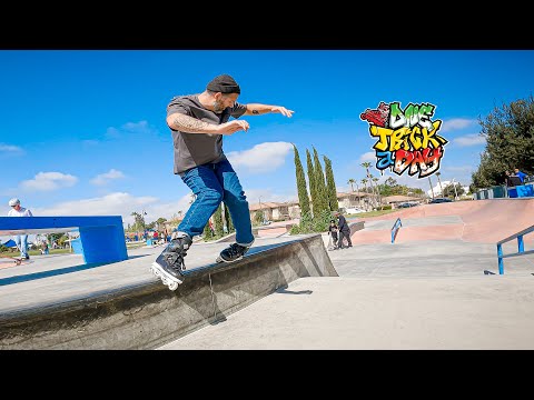 Видео: Катание на роликах в скейтпарке Tustin Legacy