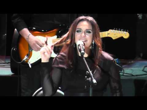 Видео: Елена Ваенга - Песенка Черепахи Тортиллы- Калуга - 09.12.2015