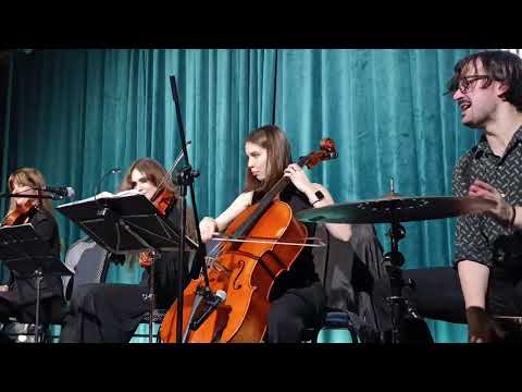 Видео: Трасса Е-95 (Алиса). Atomic Cellos (Москва). Мировые рок-хиты на струнных инструментах. Москва.