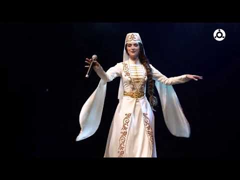 Видео: Концерт Лемы Нальгиевой в Стамбуле.