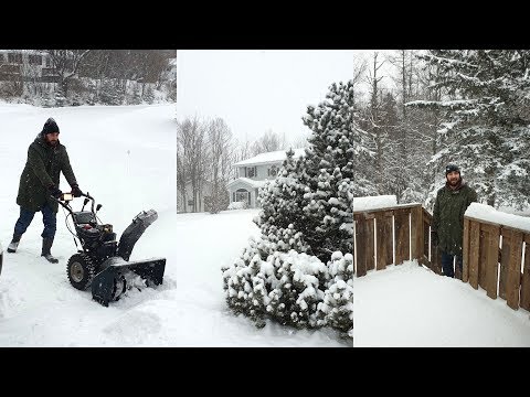 Видео: ЛЮДИ ПРОТИВ СНЕГА - снежная зима в Атлантической Канаде Saint John, New Brunswick