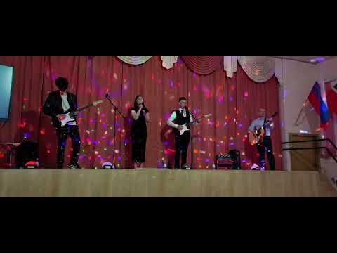 Видео: КИНО - Пачка сигарет | Школьное выступление