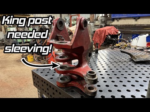 Видео: Вставляю рукава в изношенный столб Takeuchi King Post. Снова как новый!