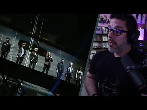 Видео: Реакция директора - BTS - Держи меня крепче (LIVE Japan 2015)