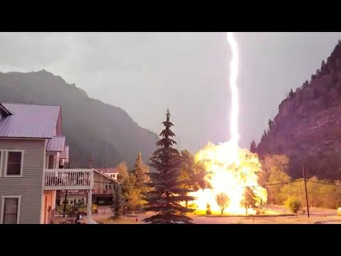 Видео: Гнев природы! Мощь молний...