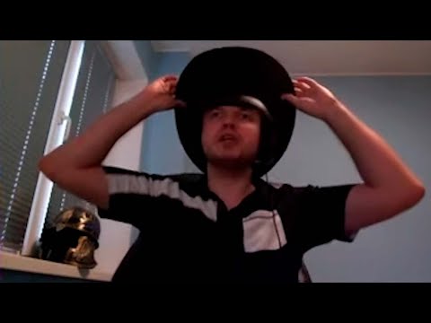 Видео: ПАПИЧА УЗНАЛИ НА УЛИЦЕ. "КО МНЕ ПОДОШЛИ 10 ЧЕЛОВЕК"