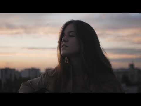 Видео: Tember Blanche - Хованки | Акустика з даху