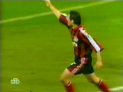 Видео: ЛЧ 2001-02 2гр этап Группа D 2 тур  Байер Депортиво  фрагменты