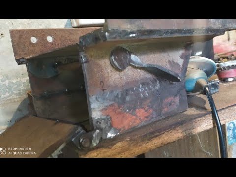 Видео: Сідушка бардачок на Синтай 220