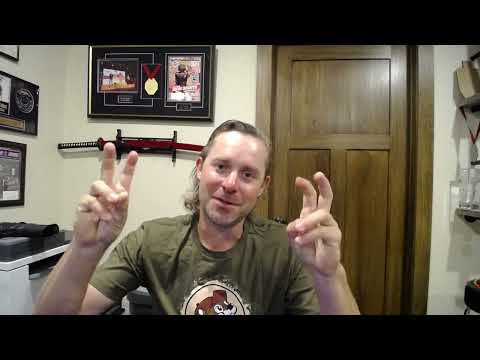 Видео: Я не могу не быть счастливым.