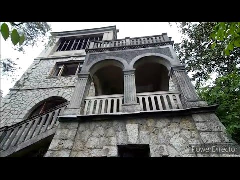 Видео: Заброшенный дом с привидениями. Дача Лакобы