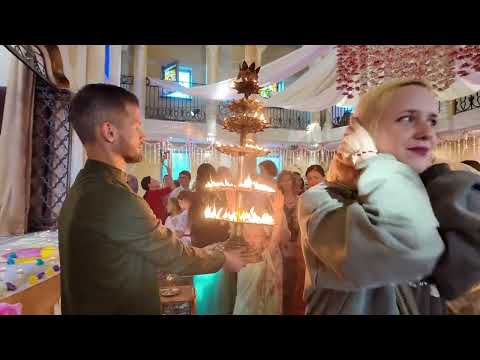 Видео: Праздничный киртан с огнем на Маха Фестивале 2025 Лахта Храм. 5 мриданг!