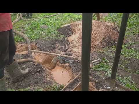 Видео: БУРЕНИЕ СКВАЖИНЫ НА ГЛИНУ