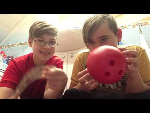 Видео: Пробуем ASMR с братом || ASMR триггеры