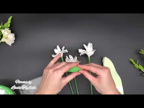 Видео: Сборка цветка Ирис на стебель из зефирной глины