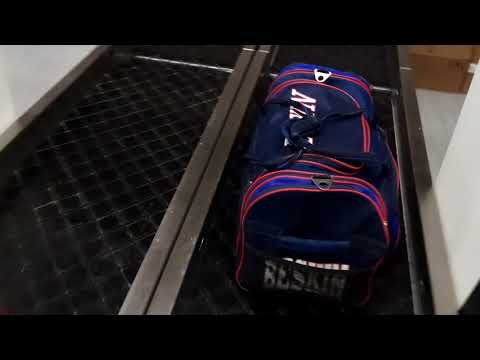 Видео: Как самостоятельно сдать багаж в Шереметьево