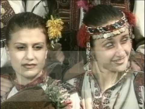 Видео: ЛУТУРКИ - ПЛЕВЕНСКИ ПЕСНИ И ИГРИ, РУСАЛИИ (1999)