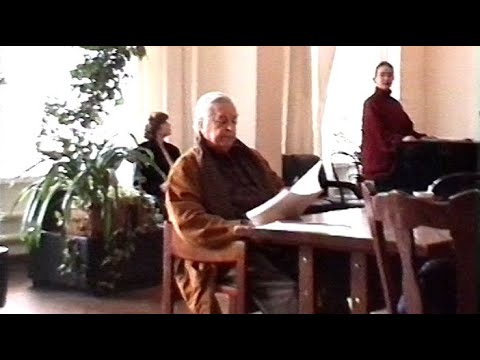 Видео: Юрий Любимов репетирует "Хроники" Уильяма Шекспира  20.05.1999. Часть вторая.