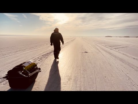 Видео: Отвели душу на зимней рыбалке по рипусу.Лед уходит из под ног.Рыбалка зимой с комфортом