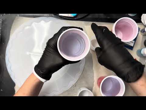 Видео: 454- Сегодня у нас новая форма. Делаем новую подставку для торта из смолы.