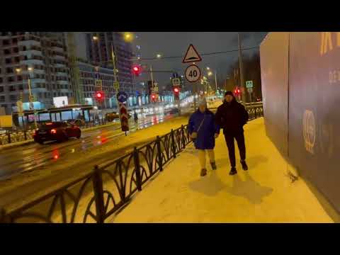 Видео: Вечерняя прогулка по Московской улице до перекрёстка с улицей Щорса, г. Екатеринбург, 09.11.2024