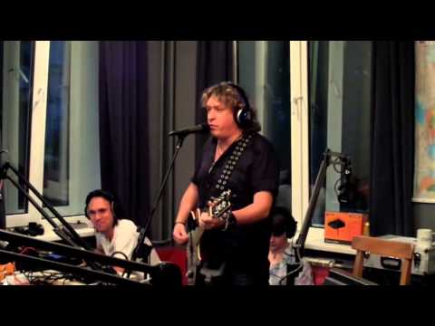 Видео: КОНЕЦ ФИЛЬМА - Умирать молодым! (Live @ "Живые", НАШЕ Радио)