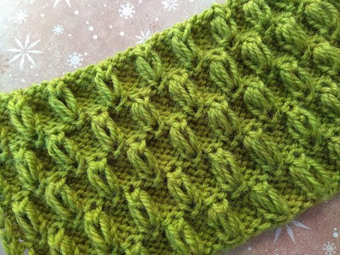 Видео: Узор спицами.Меленькие листочки.Супер легкий.