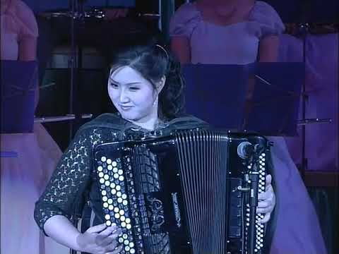 Видео: Ким Хян Сун играет в дуэте