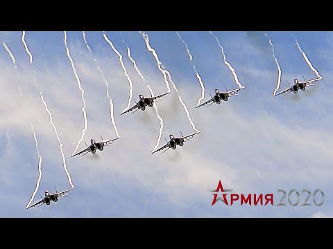 Видео: "Стрижи" только на МиГ-29 выполняют "Кубинский бриллиант" форум "Армия-2020".