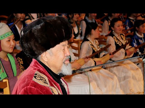 Видео: КӨЧМӨНДӨР ОЮНДАРЫНДА МИҢ КОМУЗЧУ КАНТИП ЧОГУЛГАН?/КР ЭЛ АРТИСТИ НУРАК АБДЫРАХМАНОВДУ ЭСКЕРҮҮ