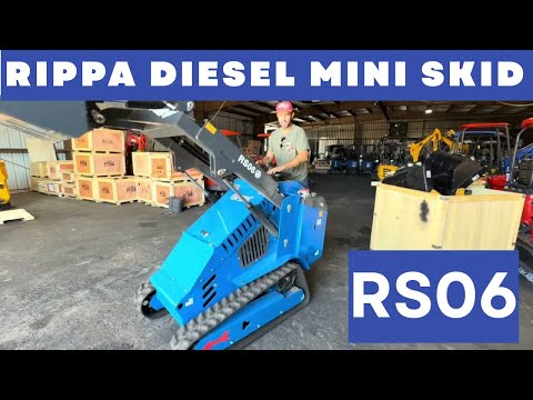 Видео: Китайский мини-погрузчик с бортовым поворотом: Rippa RS06 Diesel — двигатель Kubota, один насос, ...
