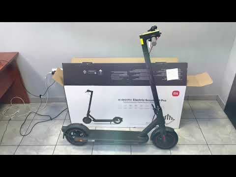 Видео: Xiaomi Scooter 4 Pro vs. Xiaomi Scooter 1S сравнение, распаковка, тест, отзыв, первое впечатление.