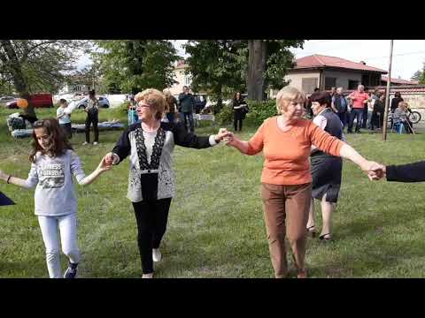 Видео: Великденско хоро с орк. ,, Солисти от Тракия " в с. Ракитница  28.04.2019г.