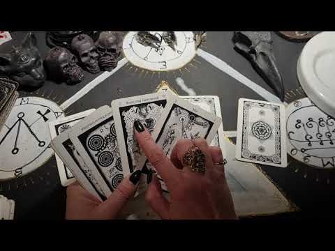 Видео: СТОИТ ЛИ ПЕРЕЕЗЖАТЬ В ДРУГУЮ СТРАНУ, ГОРОД? ТАРО