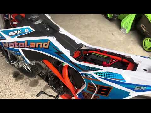 Видео: Установка приборной панели на питбайк или эндуро