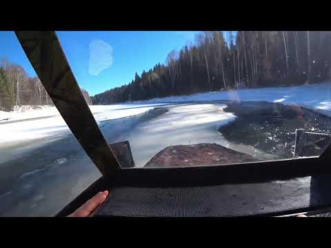 Видео: На, что способна Аэролодка Берег? Мокрый снег , максимальная загрузка на реке, зимой.