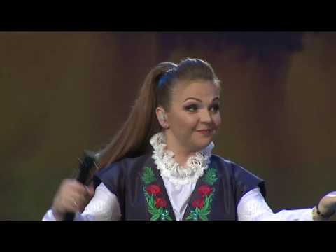 Видео: Марина Девятова - Ой вставала я ранешенько