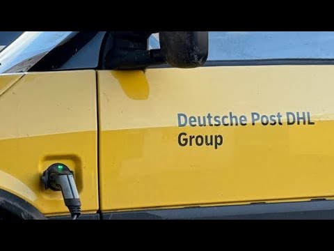 Видео: Рабочие будни на почте в Германии 🇩🇪 Ответы на вопросы: ЗП 💰 График 📆 Карьерный рост 📈