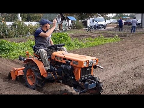 Видео: //Супер мини трактор KUBOTA пришол на замену мотоблоку ЗУБР НТ135Е//Свиновод тракторист тренировка//