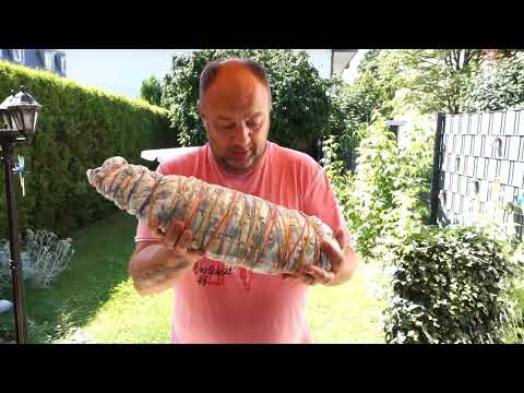 Видео: Карп 3кг сухим посолом.Самый честный обзор #карп#рыба#засушить#завялить#засолить#целикомрыба#ткань