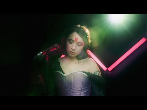 Видео: Lurmish — Мечта о небезразличии безразличного (LIVE)