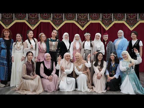 Видео: Знакомим венесуэльца с Кыргызстаном. Кыргызки в Чикаго.