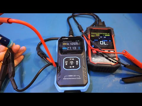 Видео: Тестер внутреннего сопротивления аккумулятора FNIRSI HRM-10 в сравнении с ToolTop IR502