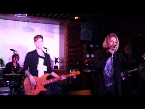 Видео: 4post - "Фиолетовые бабочки" на премии журнала nStyle