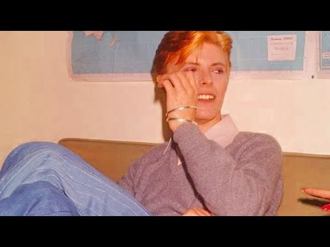 Видео: David Bowie-LITTLE WONDER #кавер #гитара #гитаристка #davidbowie #littlewonder #кавергитара #музыка