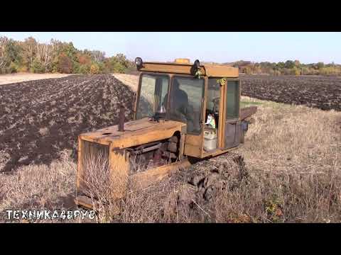 Видео: Трактор ДТ-75МЛ "Казахстан" с плугом ПЛН-4-35 на вспашке зяби