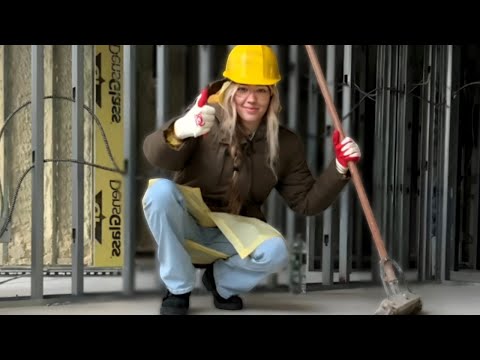 Видео: АЛИНА ВИ РАБОТАЕТ НА СТРОЙКЕ // Устроилась на работу в прямом эфире ИРЛ